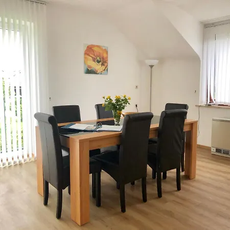 Apartament Peternhof - Private Reitanlage & Sankt Peter-Ording